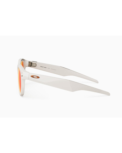 Oakley Meta HSTN Warm Grey Lens Color Ruby (OW8002-0451)