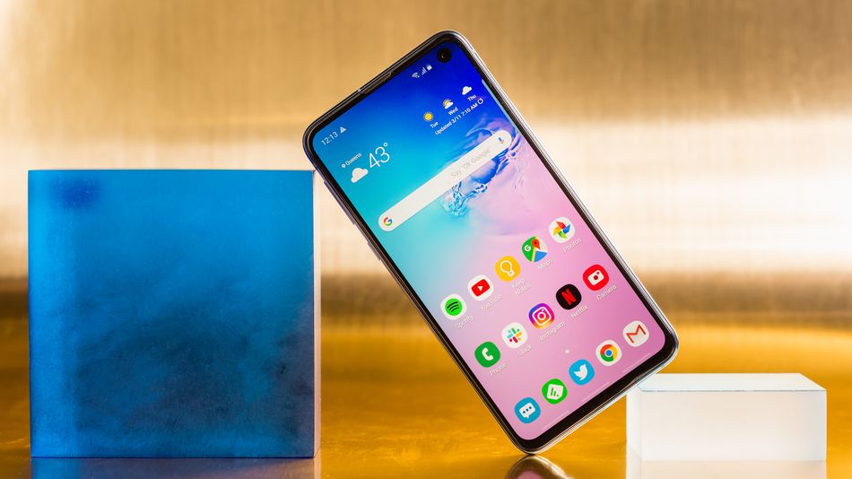 Купить Samsung Galaxy S10e